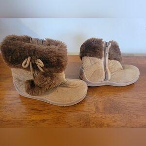 Kali Baby Girl Toddler Stylish Fashionable Zipper Brown Faux Suede Boots -Size 6